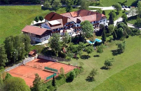 Πανσιόν Eidenberger Alm 3*